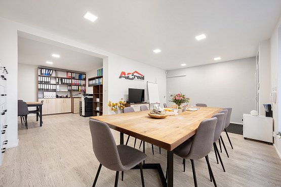 Kontaktujte naši pobočku