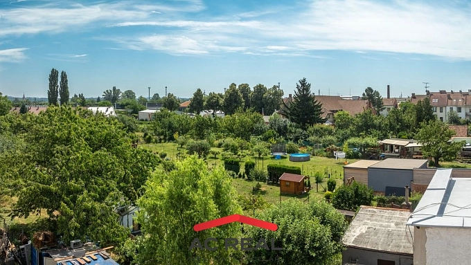 20250614_prazakova_vyhledy_zahrada_BJ 10