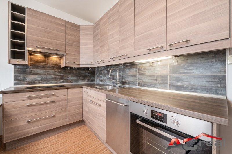 Prodej bytů na sociálních sítích – kontroverzní trend současnosti