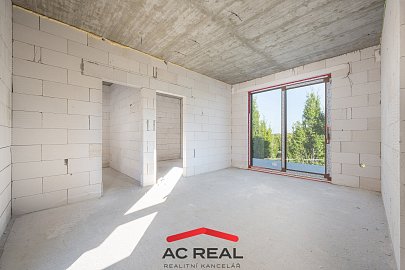 Probíhající stavba- apartmán výhled jižní strana 