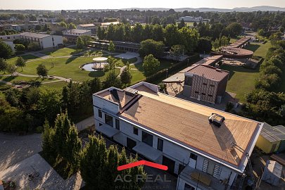 Probíhající stavba- Villa Colonnade