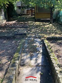 Zahrada_Líšeň_záhony