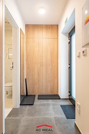 apartmány Vrchlabí 2+kk vybavený chodba