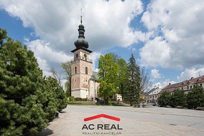 chata_tri_studne_kostel