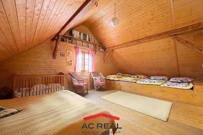 Prodej roubené chalupy 187 m² v srdci Malé Morávky