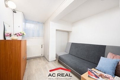 Pronájem atypického bytu 15 m², Brno - Komín
