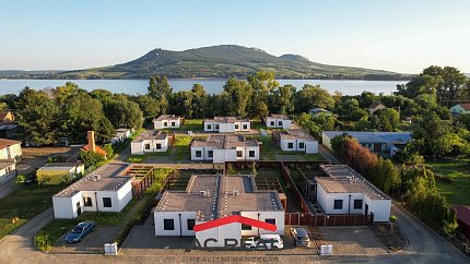 Prodej rodinné domy, 131 m² - Strachotín