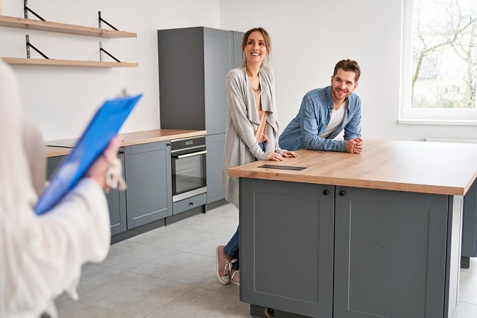 Prohlídky a vyjednávání